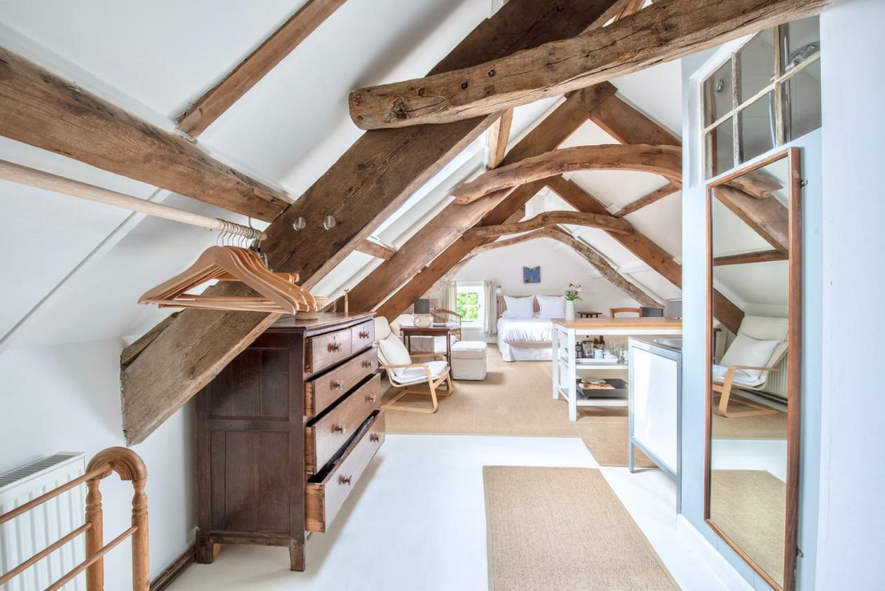The Attic Apartment, Quay Street Studios Cardigan Esterno foto